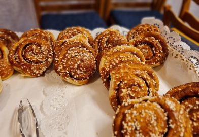 Hur bakar man riktig goda kanelbullar?